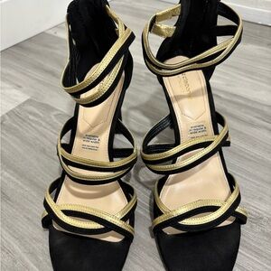 Liz Claiborne Black and Gold Strappy Heels